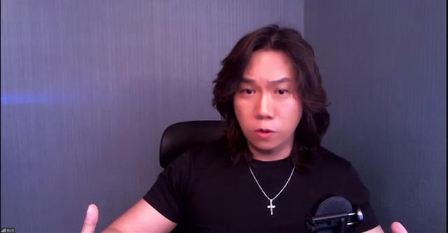 オンラインインタビューに応じたリッチ・ホー監督。プロジェクトの軌跡をまとめたパワーポイント資料(ファイルサイズ約1.2GB、スライド総数140枚超!)を適宜、画面共有しつつ、情熱的に語ってくれた。