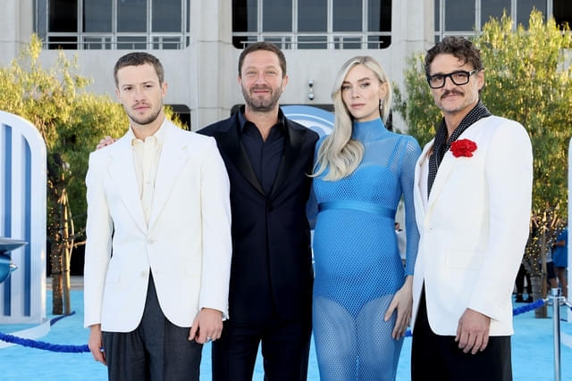 ワールドプレミアの様子(左からジョセフ・クイン、エボン・モス=バクラック、バネッサ・カービー、ペドロ・パスカル)。スー・ストーム役のバネッサ・カービーは妊娠している。