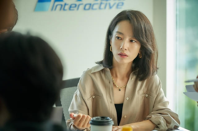 クァク・ソニョン演じる、チャンウクの部下・キム理事