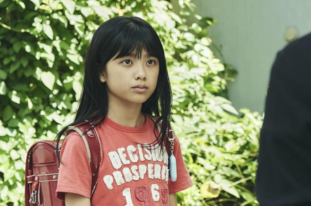 児童養護施設のダンス少女で、殺し屋たちにダンスを教える“先生”明香（演：羽楽）。演技もダンスもめちゃくちゃ上手い。