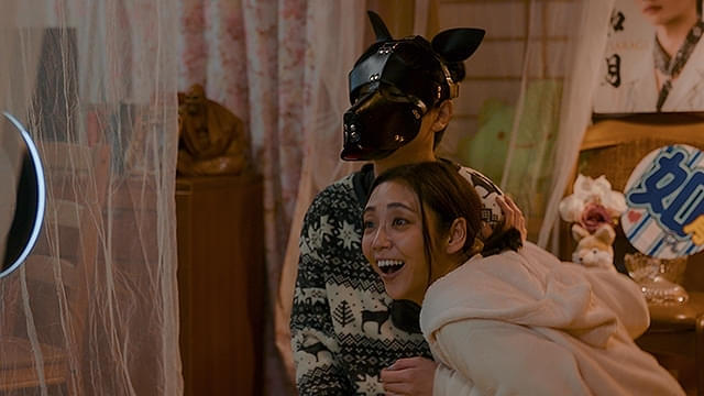 インフルエンサーになりたい妻と、配信に出演させられる浅岡