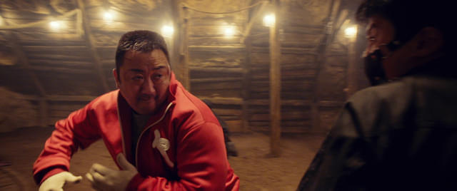 マ・ドンソク、遂に“悪魔”をぶっ飛ばす!!!!