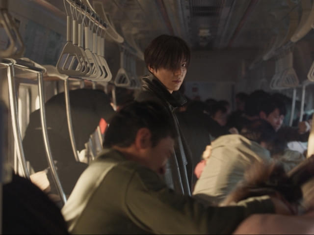 作中最強だが、常にどこか“寂しそう”なジョンヒョク