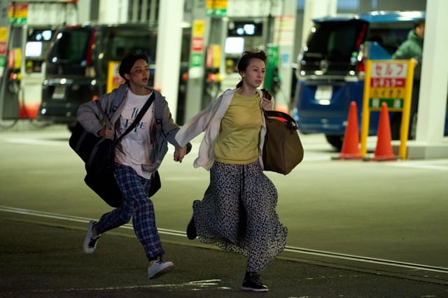 章子と文乃は、夜の町を走りどこへゆくのか――