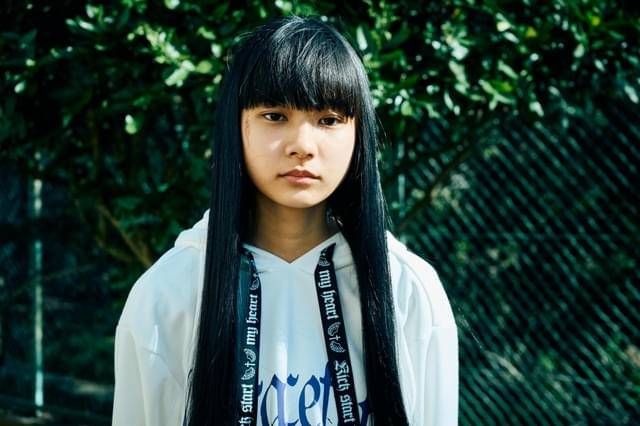 更生施設で海斗らと生活をともにする少女（演：山﨑七海）