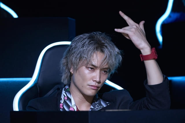 賞金100億円を誰よりも欲している男・ギャンブル（演：鈴木伸之）
