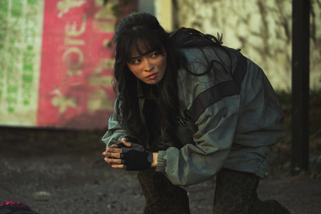 中国マフィアの戦闘要員・リカ（演：藤本ルナ）も印象的