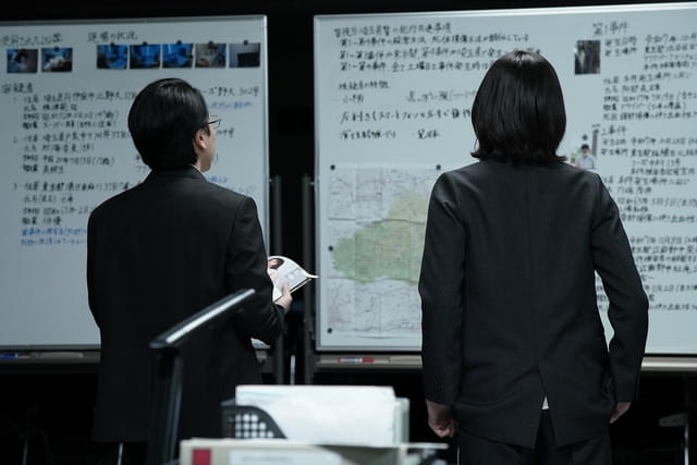 無関係に見えた“点”と“点”が結びつき、やがて真実へと至る“線”へ――