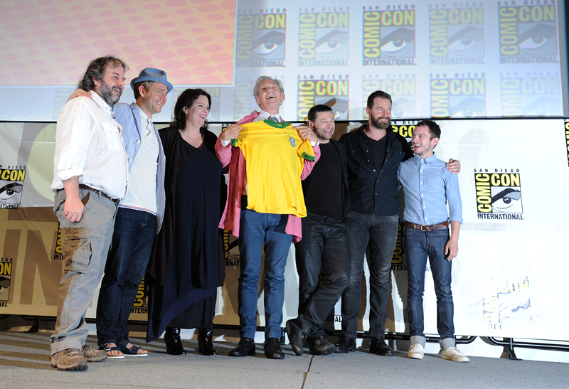 主要キャスト＆スタッフが登場したコミコンの模様も収録！