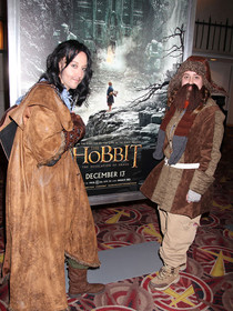 会場にはコスプレ姿の熱烈なファンも集結！