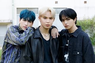 OUTのインタビュー