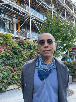 佐藤久理子 Paris, je t'aimeのコラム